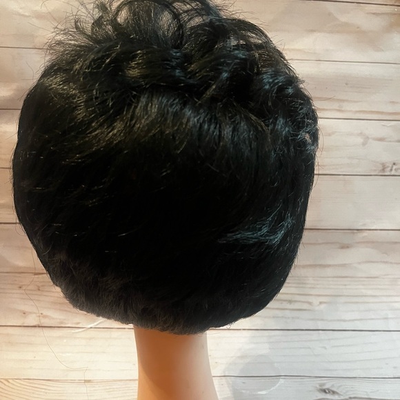 Seduction Cute Pixie Short Wig Full Cap - Picture 4 of 6